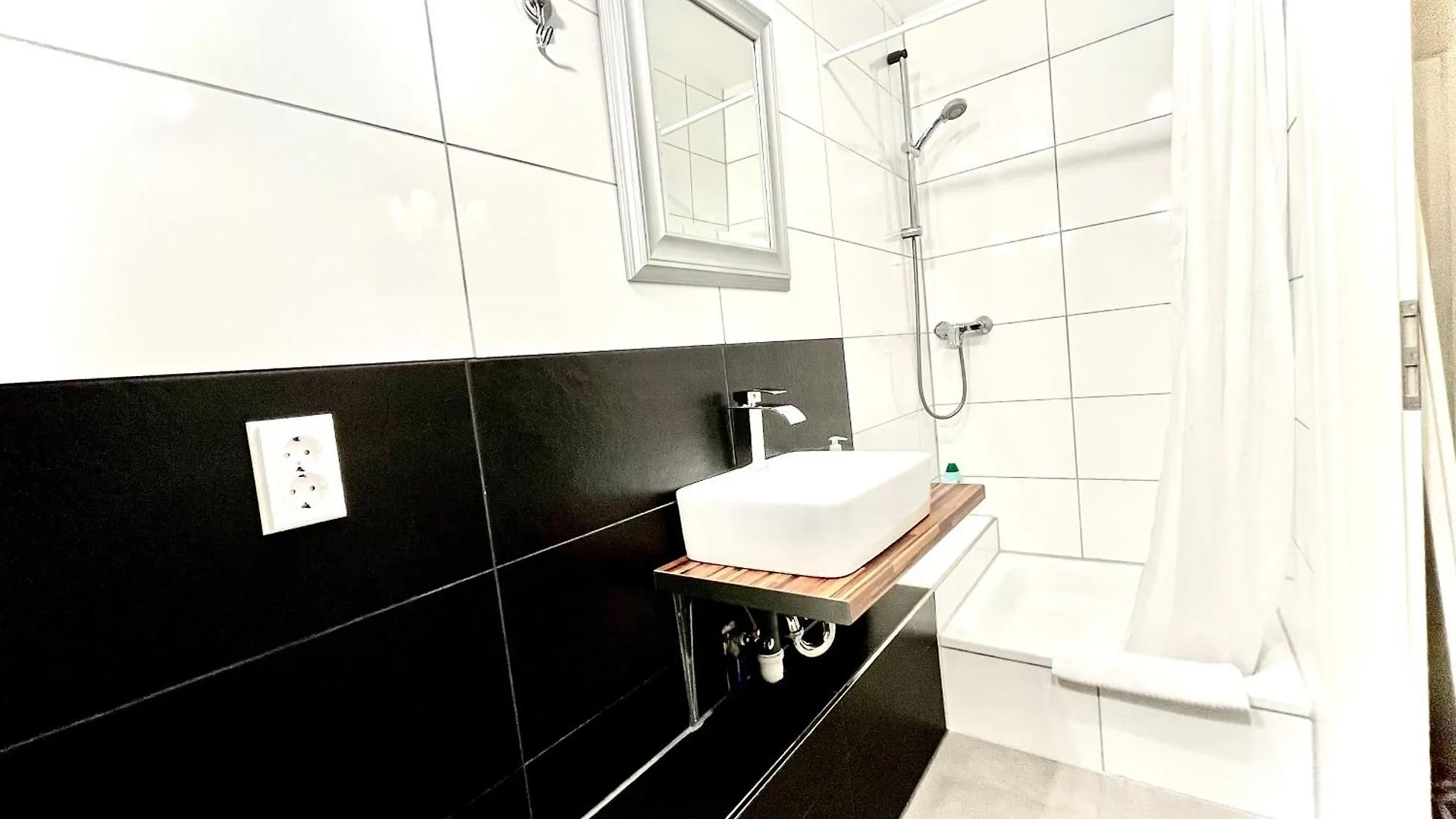 Bed & Breakfast Villa Orchard Frankfurt Kriftel