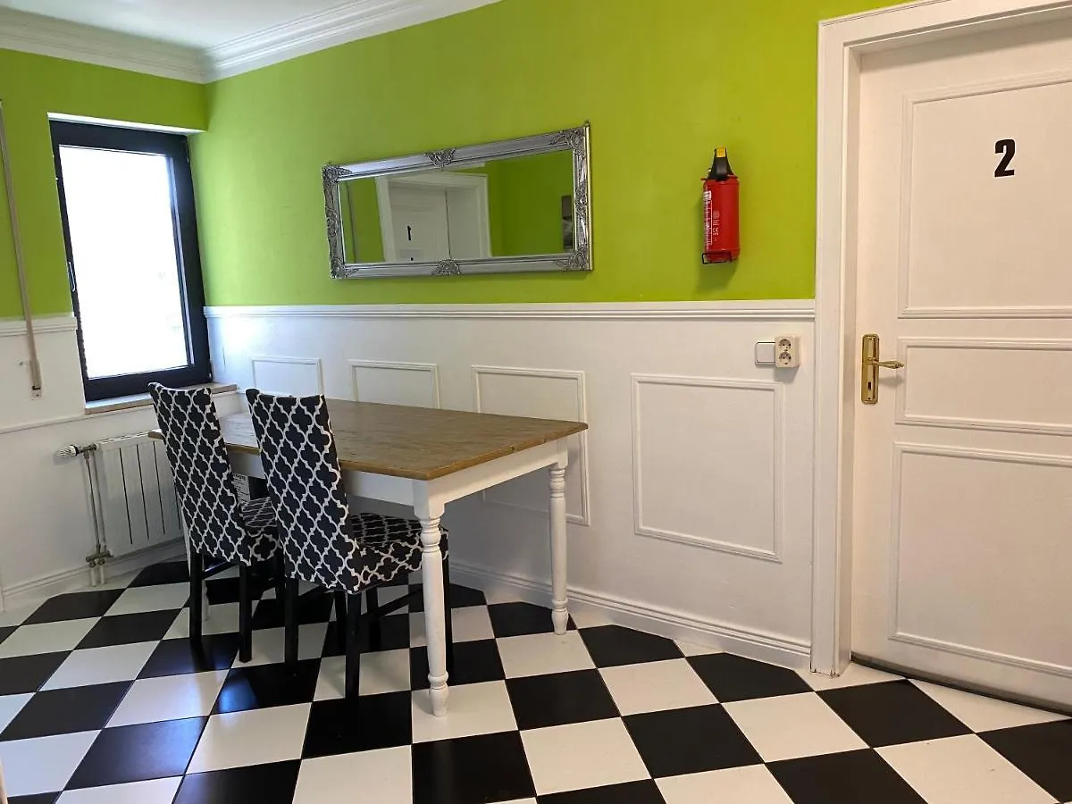 Villa Orchard Frankfurt Kriftel 5*,