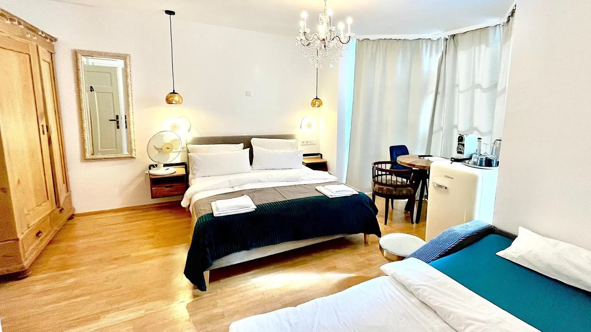 Villa Orchard Frankfurt Kriftel Bed & Breakfast