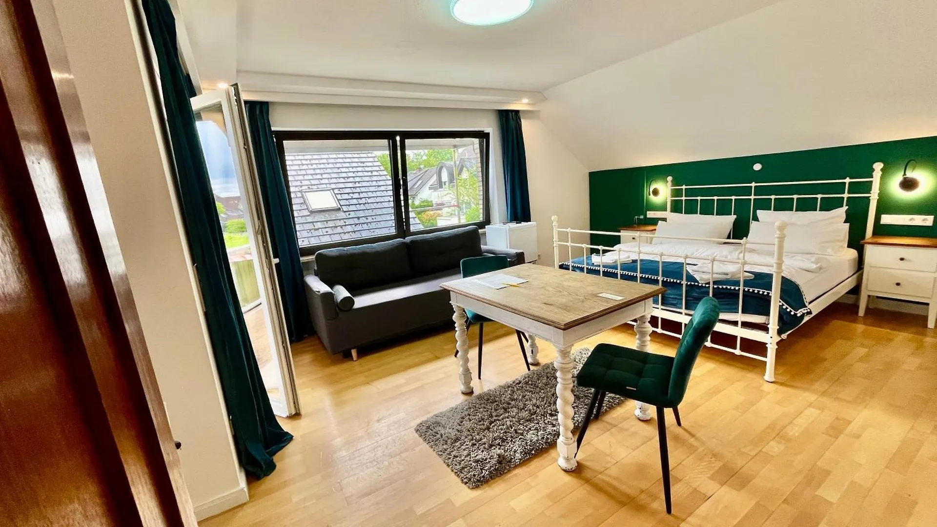 Kriftel Villa Orchard Frankfurt ألمانيا