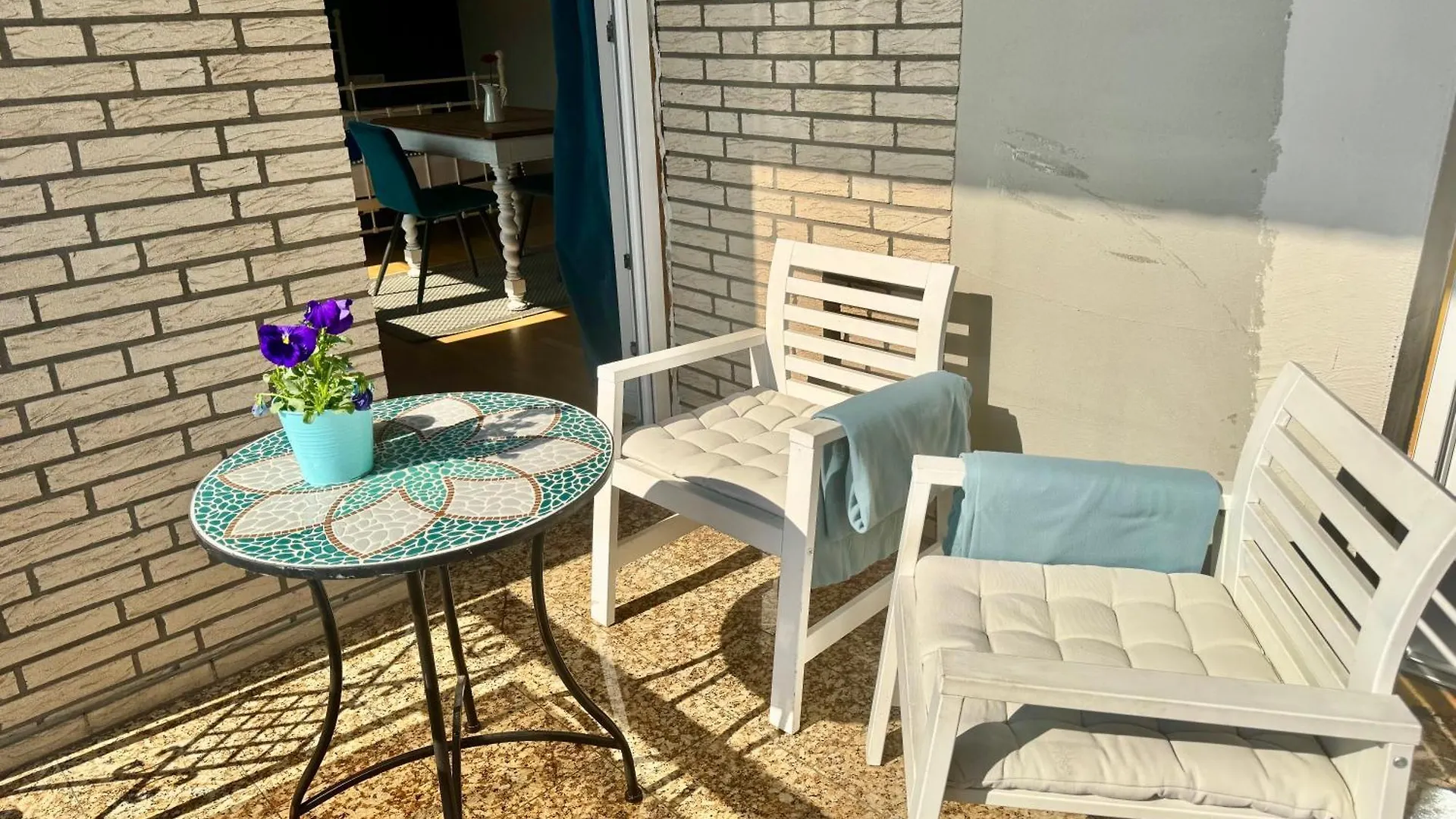 Villa Orchard Frankfurt Kriftel Bed & Breakfast