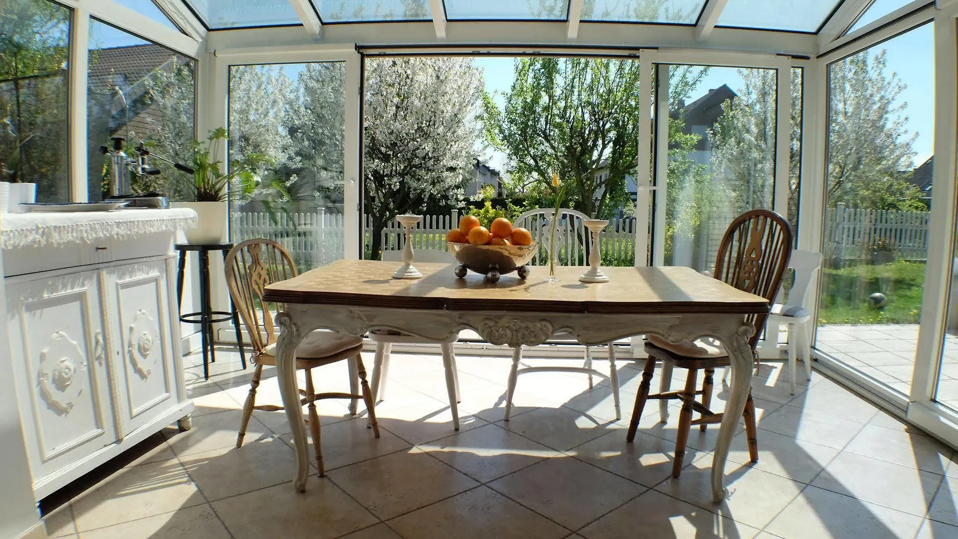Bed & Breakfast Villa Orchard Frankfurt Kriftel
